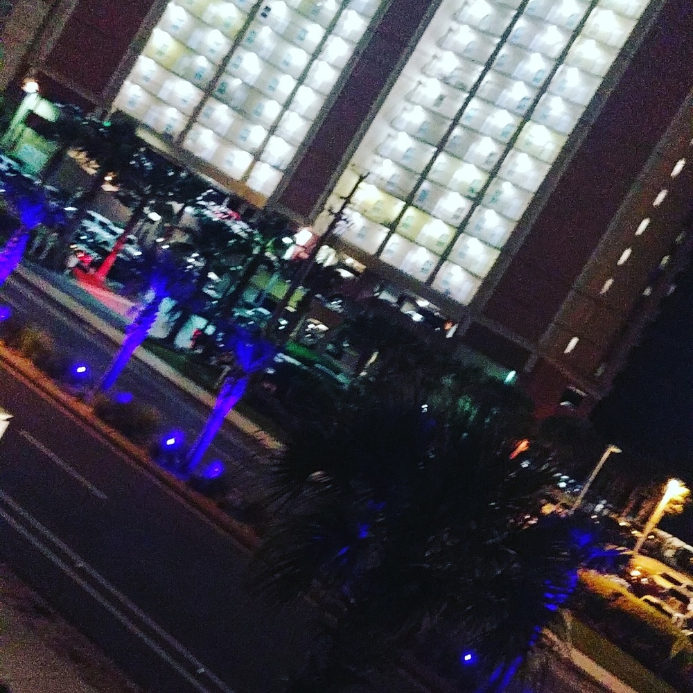 Meet your Posher, Devan